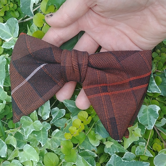 2 large vintage clip on bow ties - Picture 2 of 6